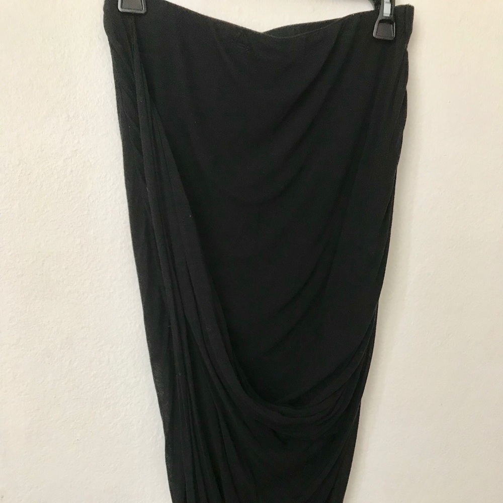 Pencil black skirt with drape